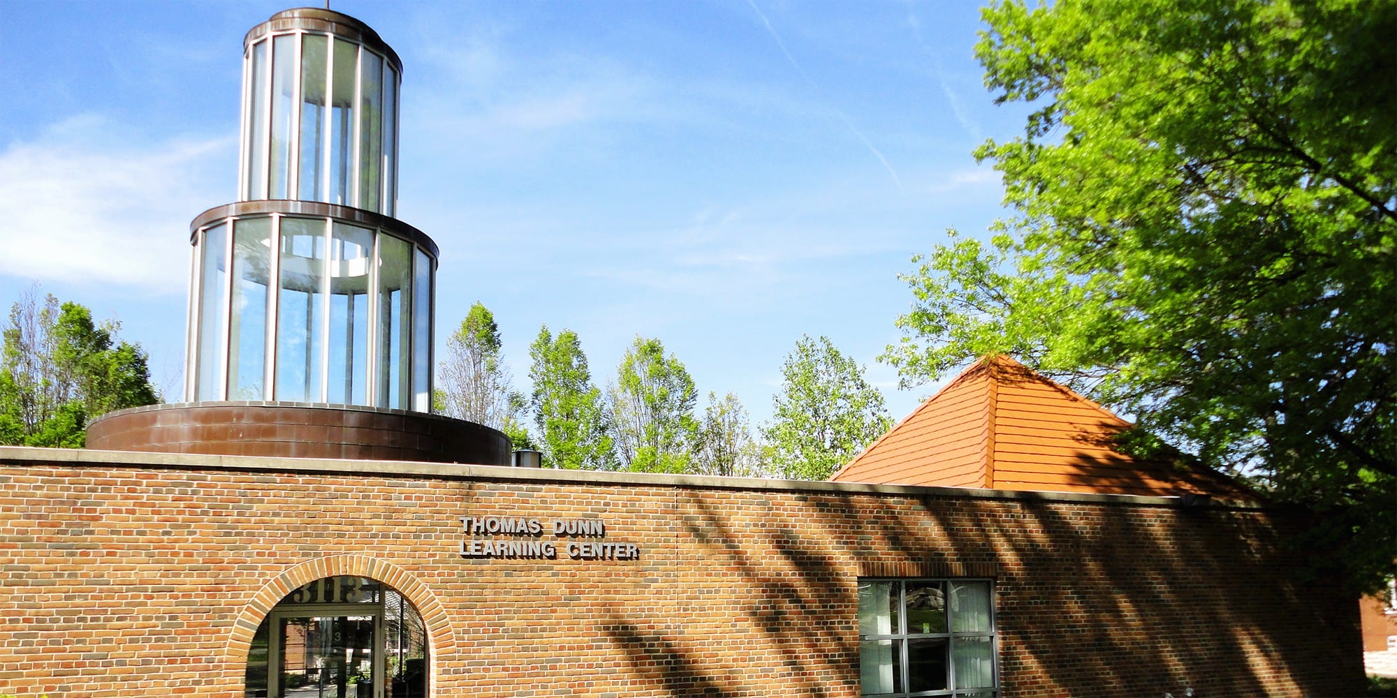 Thomas Dunn Learning Center in Dutchtown, St. Louis. Photo by Paul Sableman.